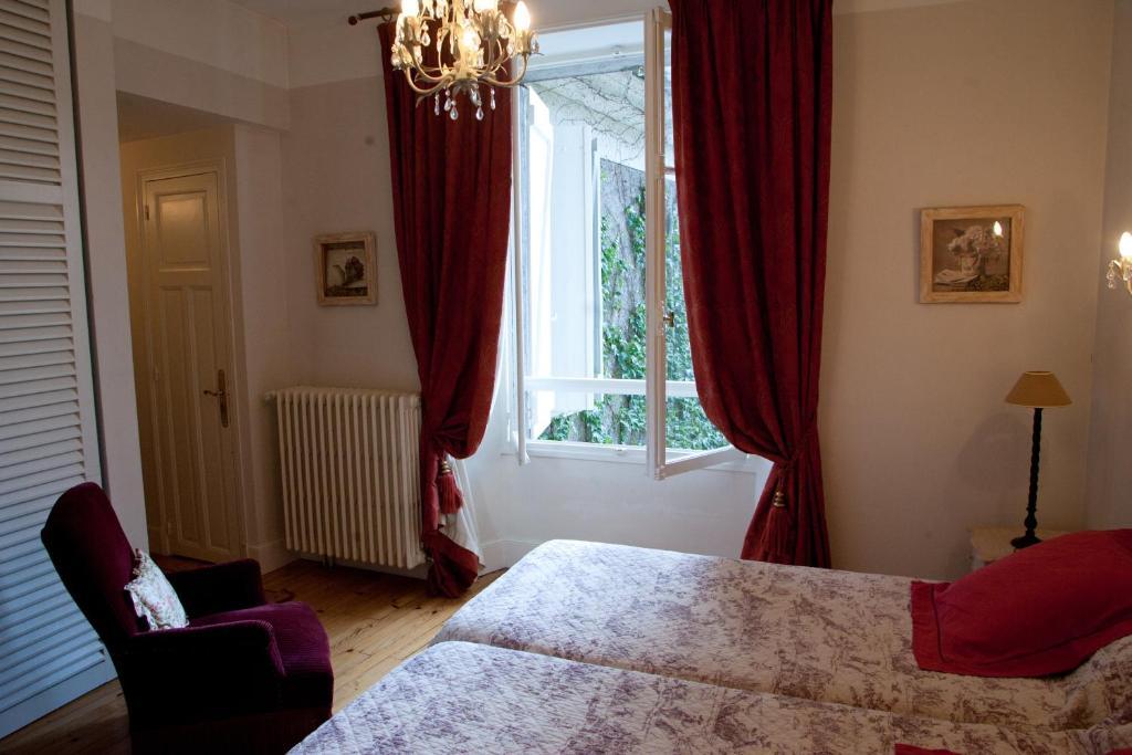 Chambres D'Hotes Les Pratges フィジャック 部屋 写真